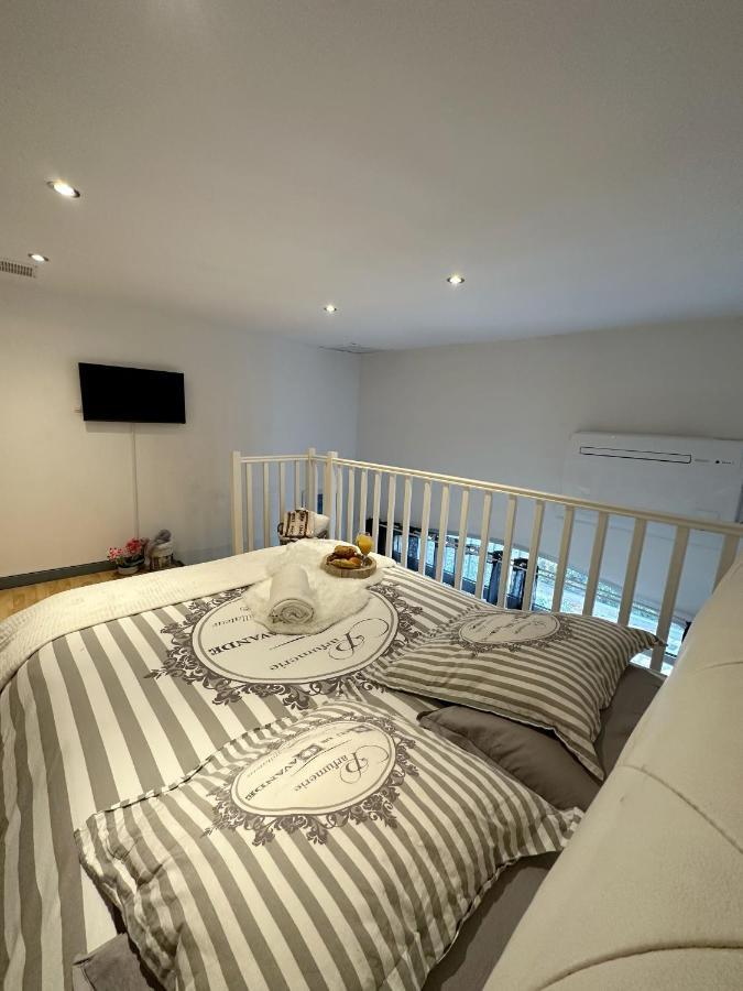 Duplex Cosy Bord De Mer Saint-Cyr-sur-Mer Exterior photo