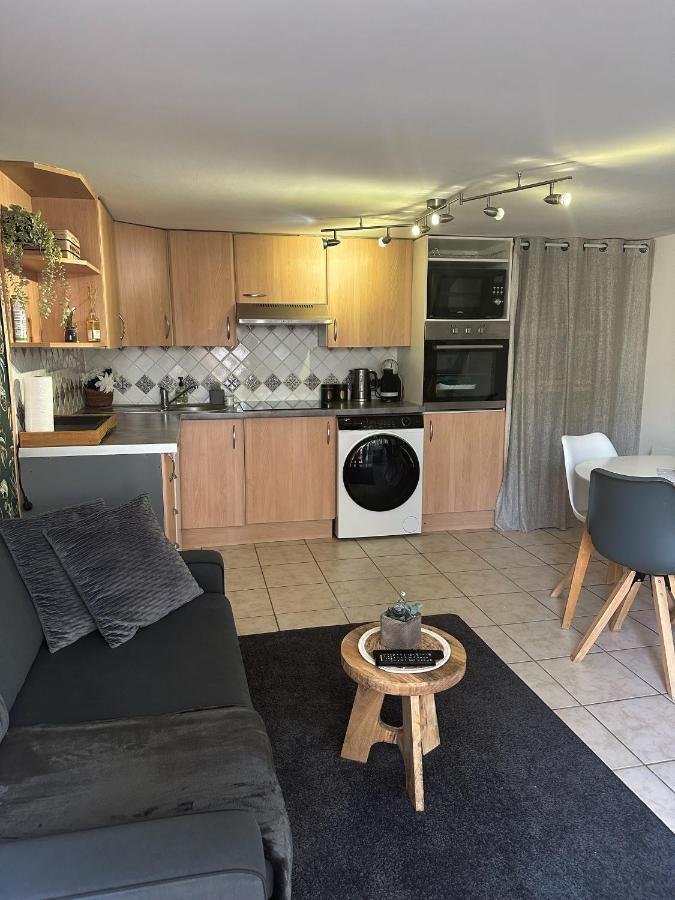 Duplex Cosy Bord De Mer Saint-Cyr-sur-Mer Exterior photo